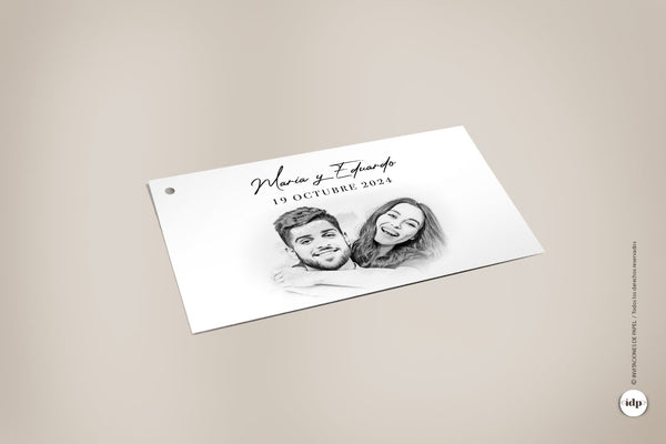 Etiqueta para Regalo de Boda con Foto de Novios - grafito