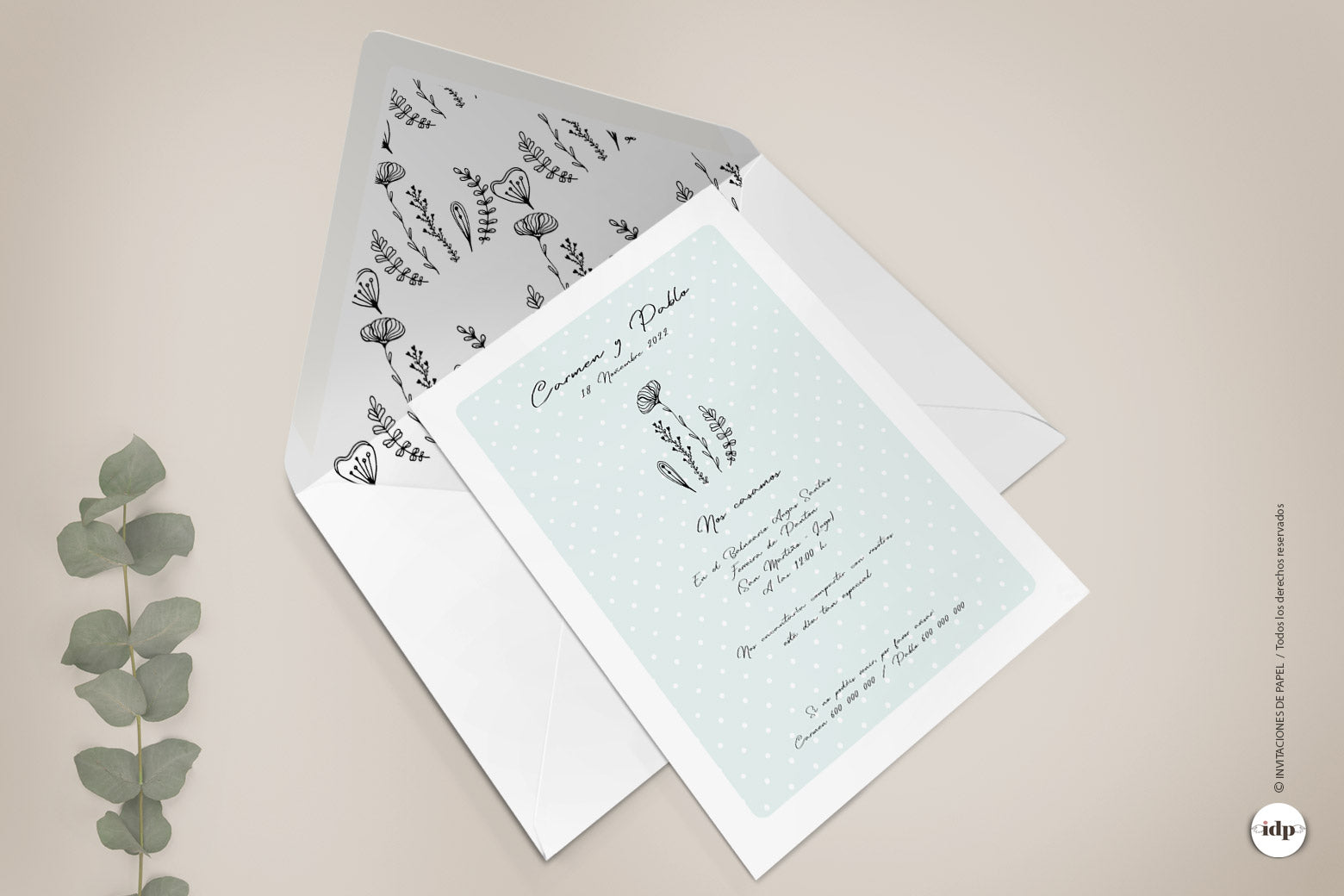 Invitaciones de Boda con Flores Sencillas con Sobres Forrados - chic