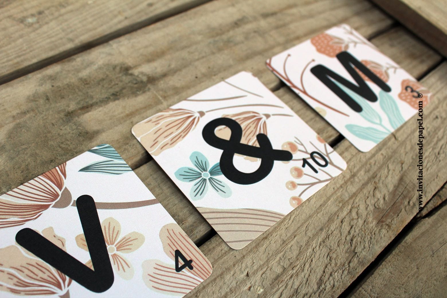 Cuadros con Letras de Scrabble - iniciales