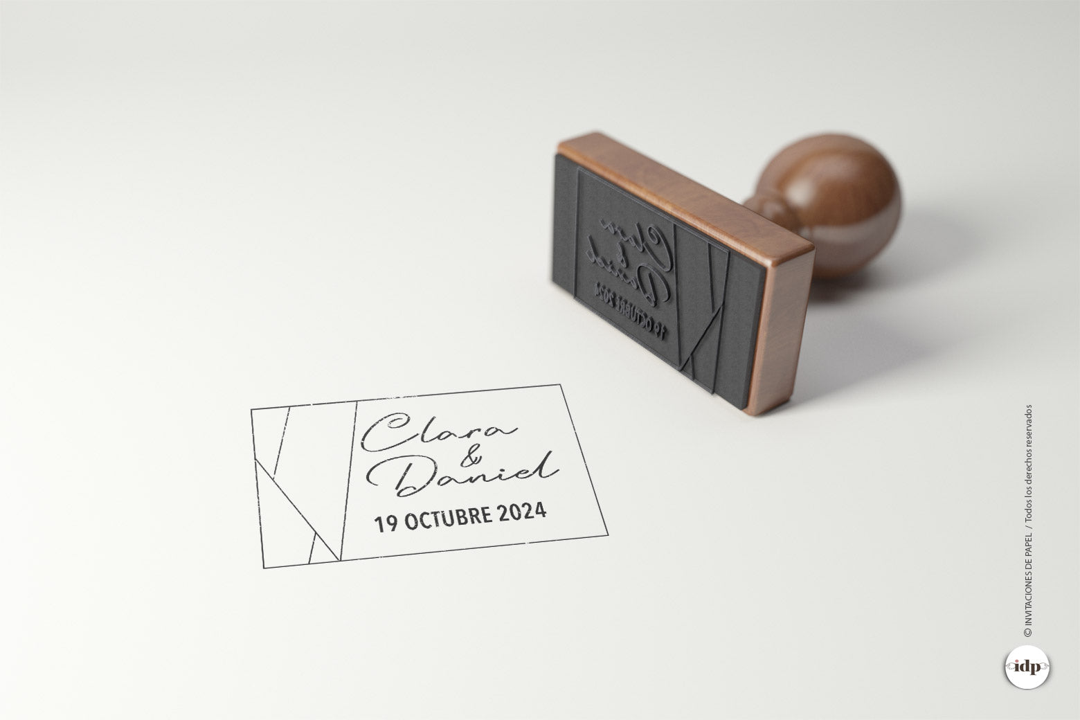 Sello para Boda con Nombres de Madera - pretty